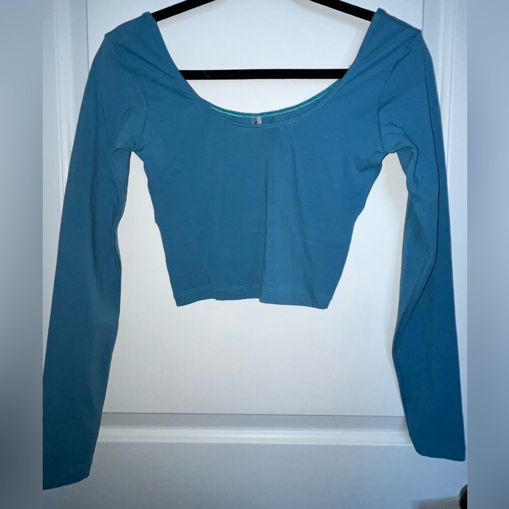 Fitted wide neck/off shoulder crop top